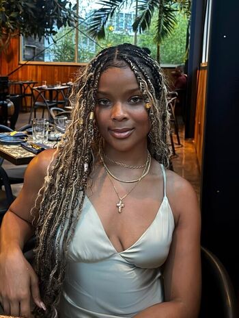 Ajiona Alexus