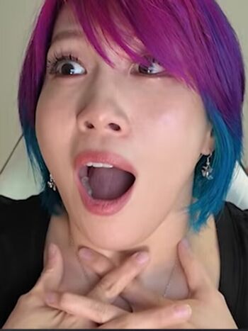 Asuka WWE