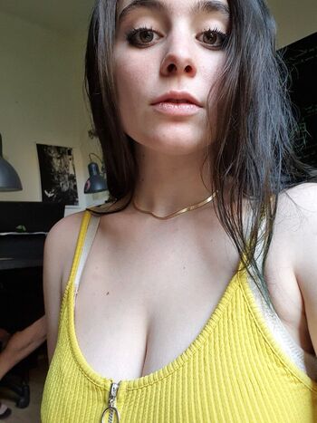 Candela Anton