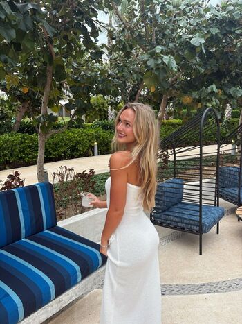 Carys Abbott