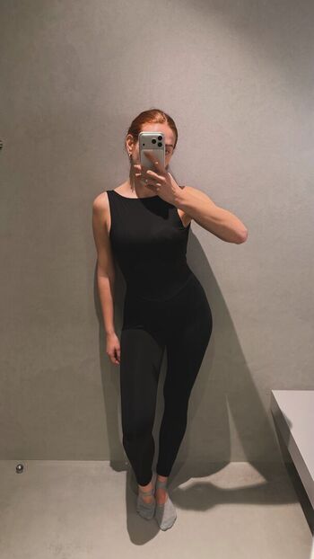 Charlotte Dobre