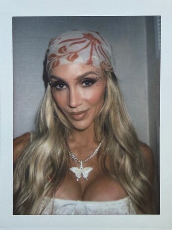 Charlotte Flair