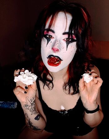 Clown Girls