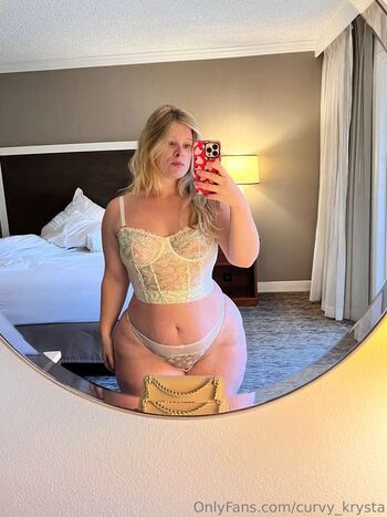Curvy_Krysta