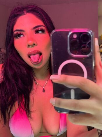 elliexxxlove