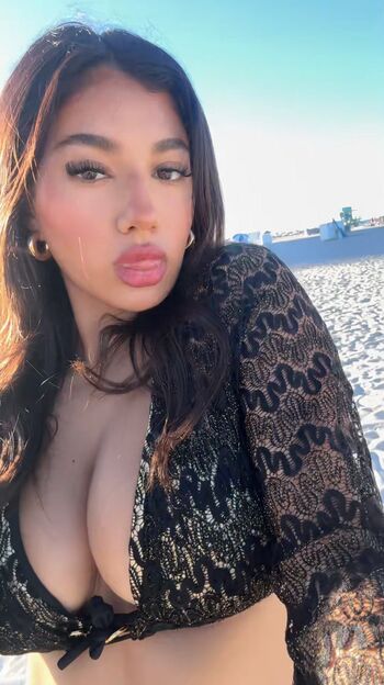 jasmine_lillyyyy