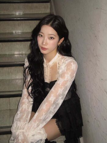 Kazuha Nakamura 中村 一葉