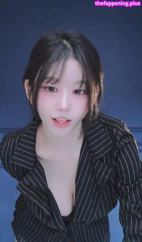 kkok7816 / kook1916 / midi Naken OnlyFans Foto #275