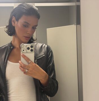 Laysla De Oliveira