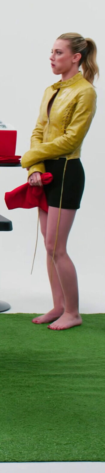 Lili Reinhart
