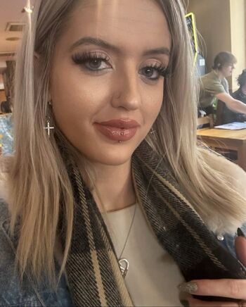 Lizzy Jade Groombridge