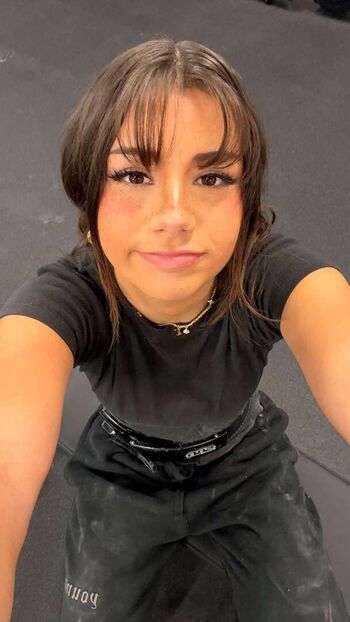 Mikayla Campinos