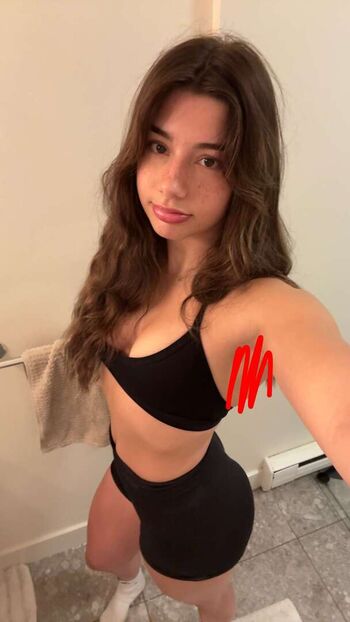 Mikayla Campinos