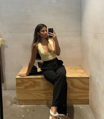 Nathalie Lok