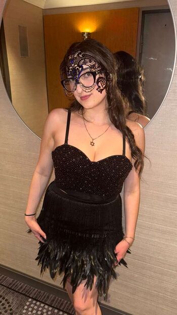 qveenjulia