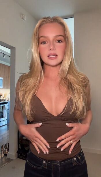 Samantha Riehl