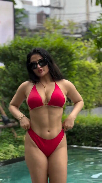 Sassy Poonam