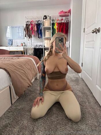 Scarlett Savage Vip