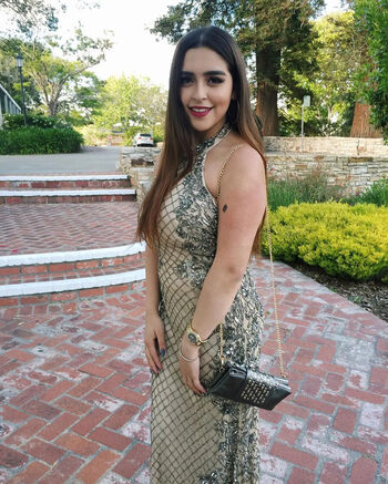 stylinbyaylin