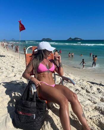 Thatiane Oliveira