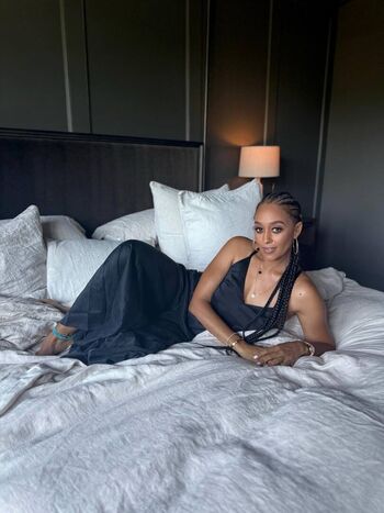 Tia Mowry