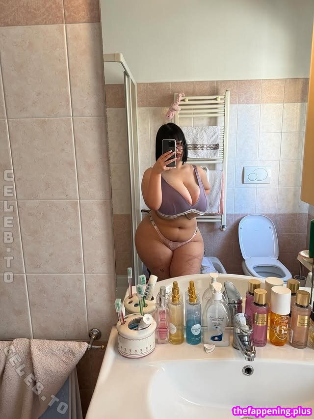 Mxmmytina / VVALENTINABONETALLI 누드 OnlyFans 사진 #100